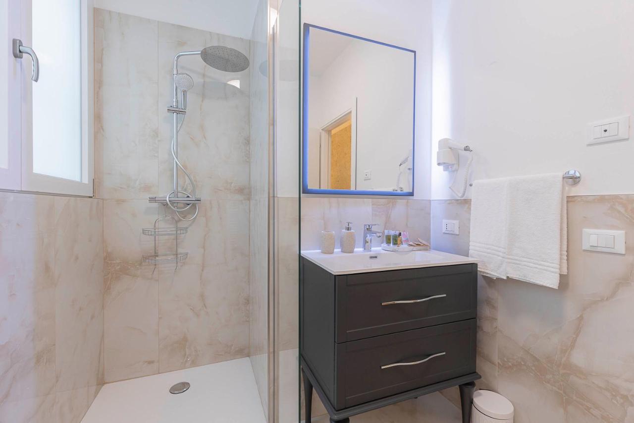 Crys: Rooms, Holiday, Business Verona Exterior photo