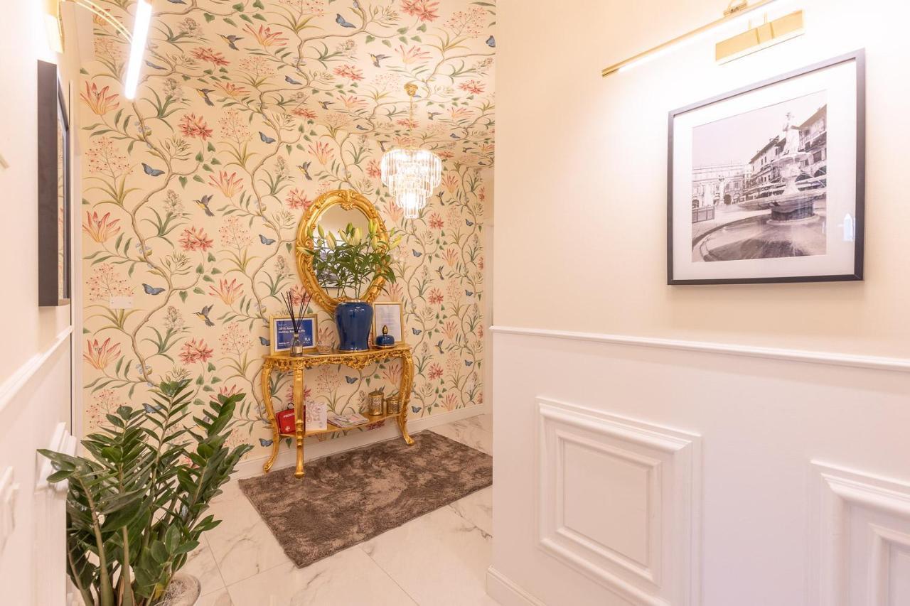 Crys: Rooms, Holiday, Business Verona Exterior photo